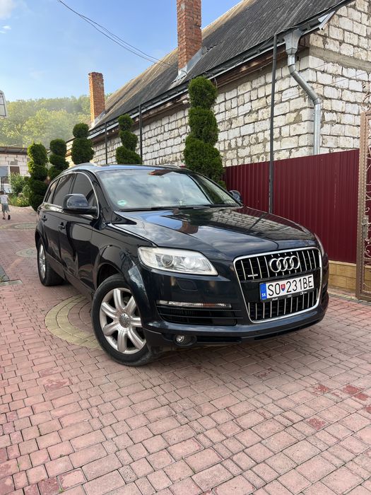 AUDI Q7 нерозмитнена