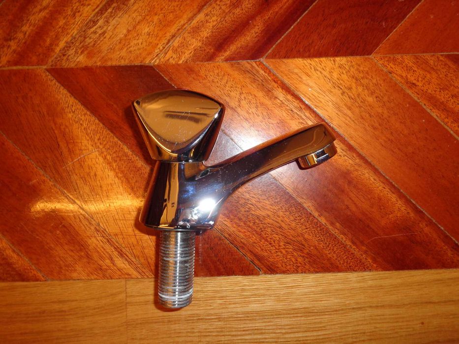 Torneira de lavatório