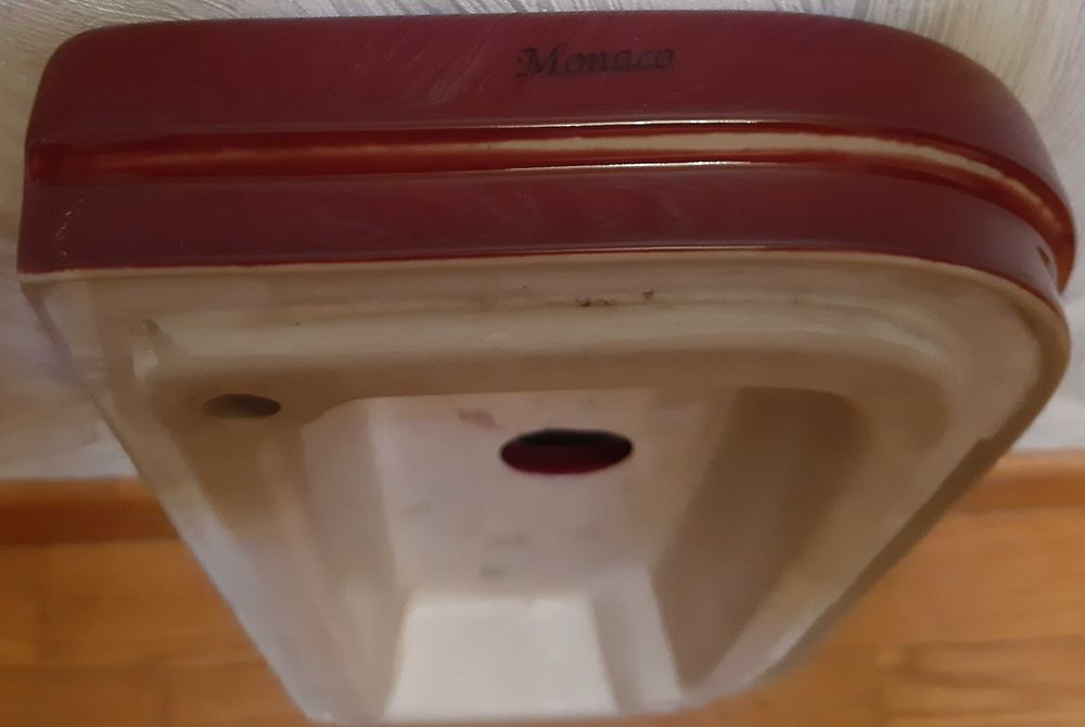 Кришка до бачка унітаза Монако VIP, бордового(темно червоного) кольору