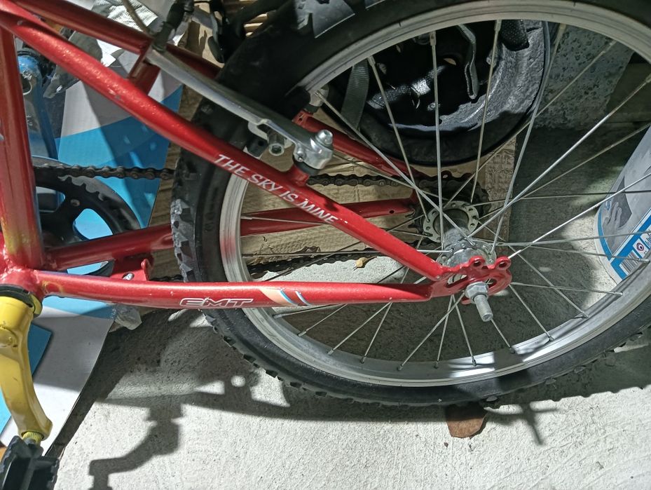 Bicicleta roda 20 funcional - trocamos por gomas