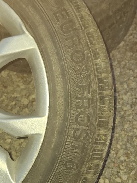 Продам в комплекті 4 колеса