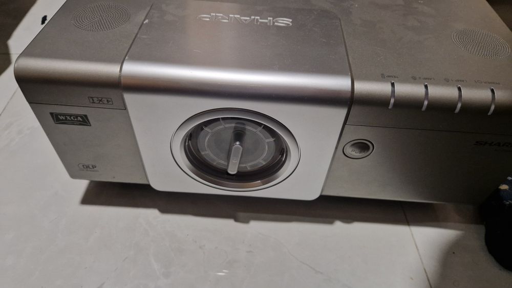 Projektor SHARP XG-P56W-N ZMN