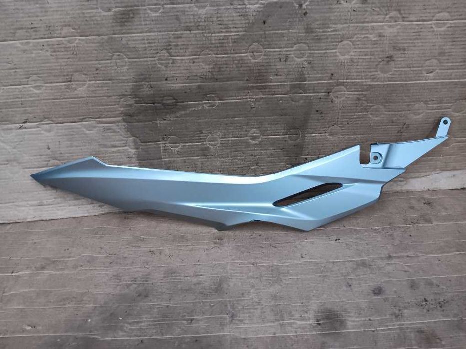Carenagem inf esq tras Honda NSS125/ 300 / 350 Forza versão 18 a 24