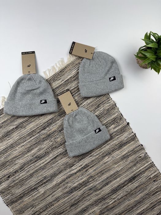 Шапка Nike Terra Beanie Grey