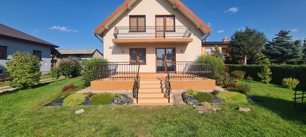 Kamienny dywan schody balkon Żywica Posadzki żywiczne