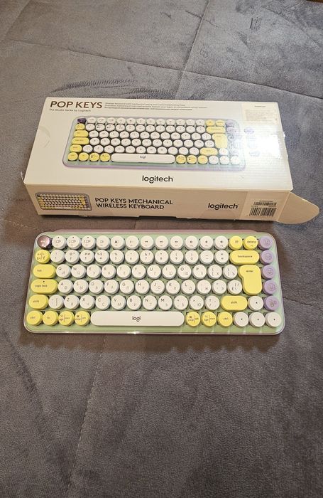 Logitech POP Keys Wireless Mechanical Keyboard Daydream Mint920-010717