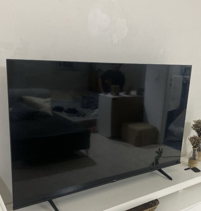 Vendo TV hisense 65" de 2025 nova em Caixa