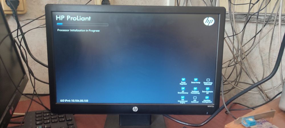 Продам HP ProLiant MicroServer Gen8