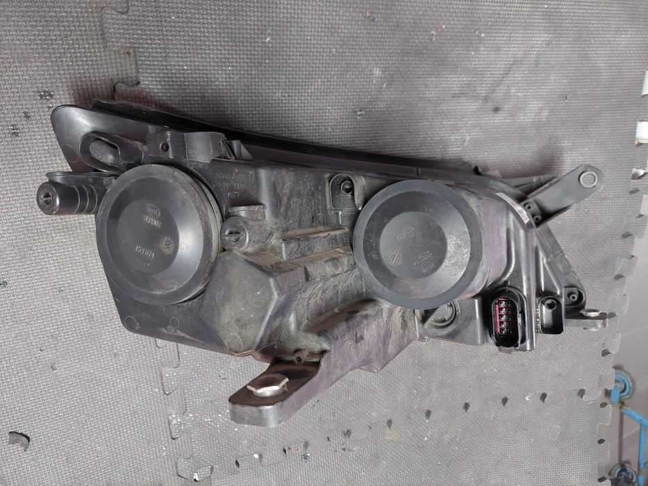 farol esq  vw tiguan