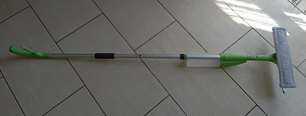 Myjka ze spryskiwaczem