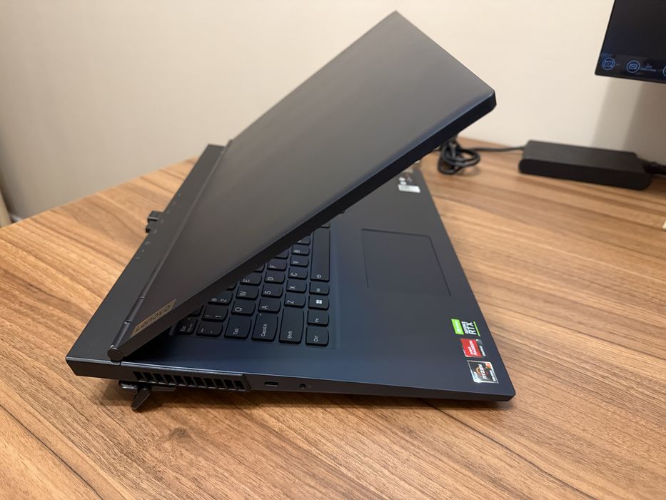 Laptop gamingowy Lenovo Legion 5-17 144Hz