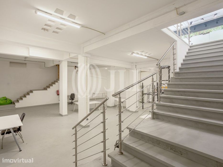 Espaço para dois apartamentos T2 em Alcântara, Lisboa