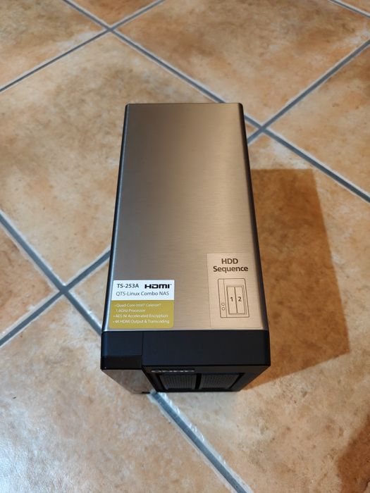 Nas Qnap ts-253A