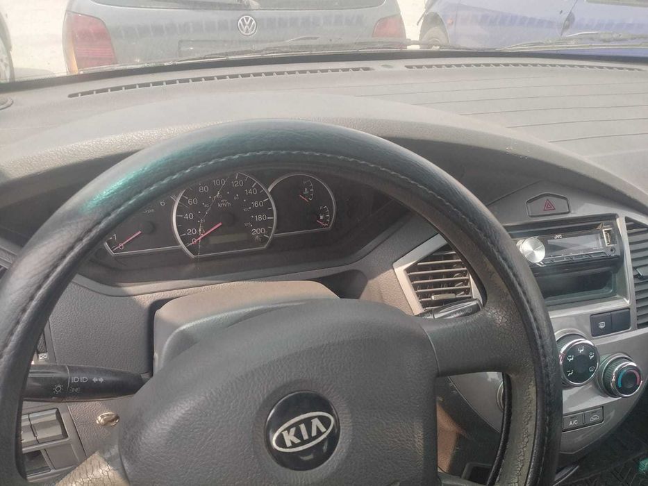 PARA PEÇAS Kia Carens II 2.0 Crdi de 2002 com 113 cv