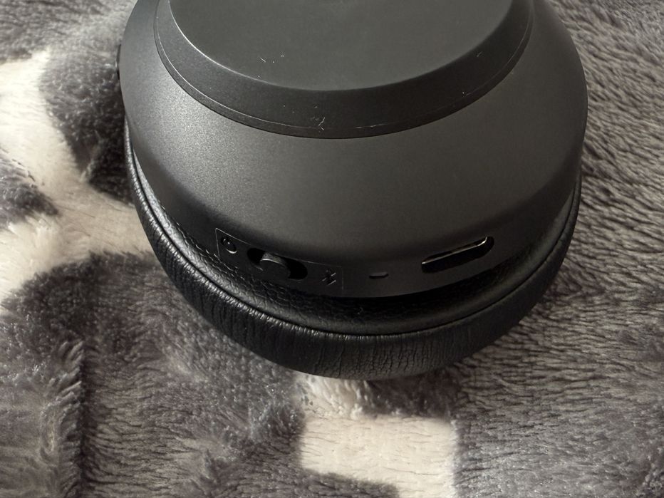 Jabra Evolve2 65 идеальное состояние