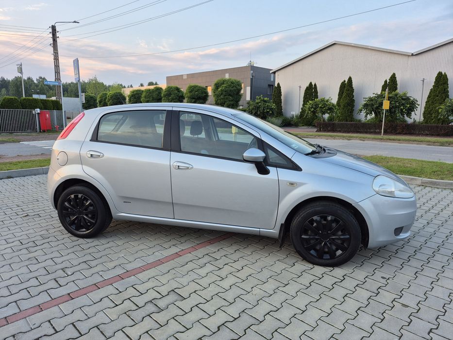 Fiat Grande Punto 1.4 8v 77KM Klima 4xPoduszka Komputer El.Szyby Isofix