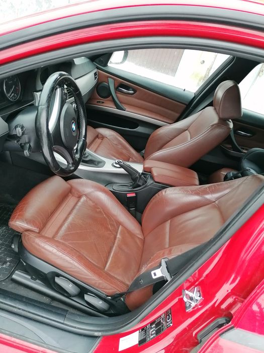 Bmw e91 318d lci 143km