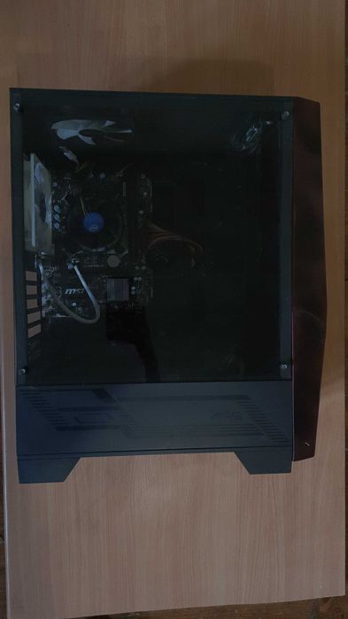 Корпус MSI MAG Forge 100R / Материнская плата Блок питания Клавиатура