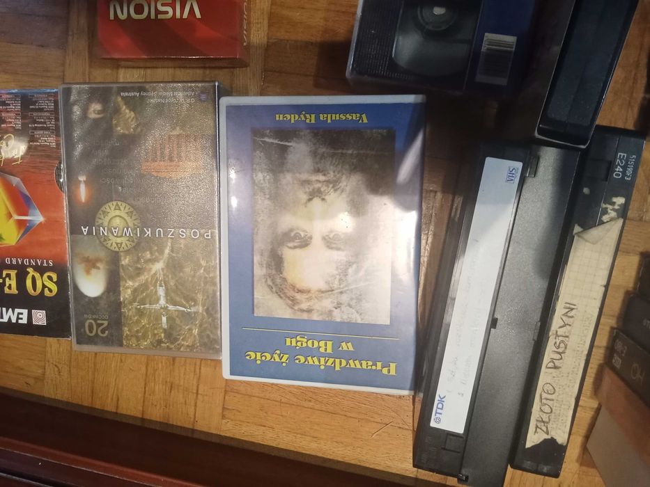 Kasety VHS 22 sztuki z domu