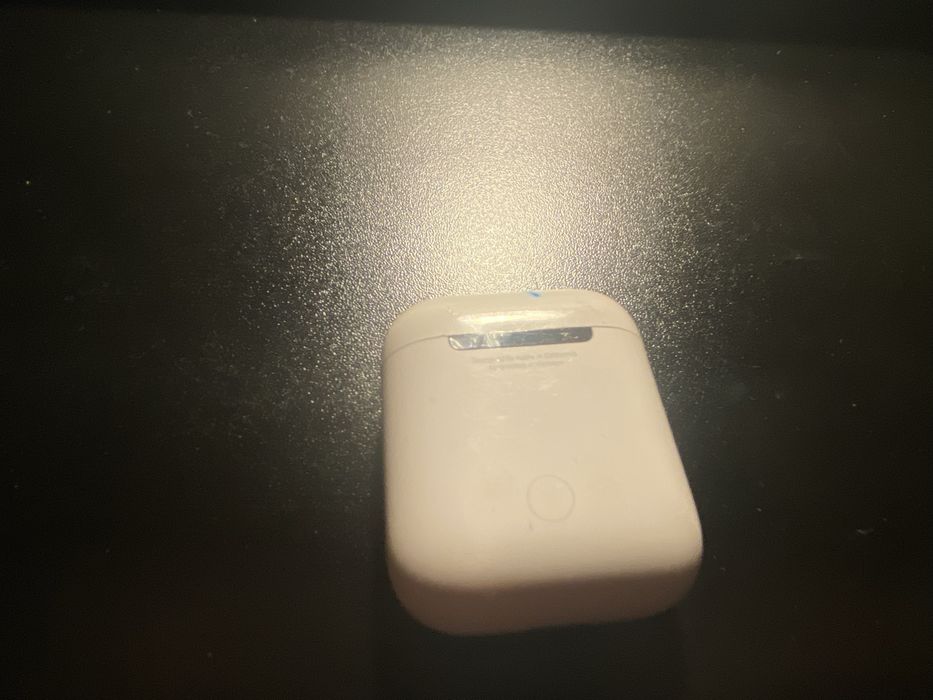Etui ładujące airpods 2 apple