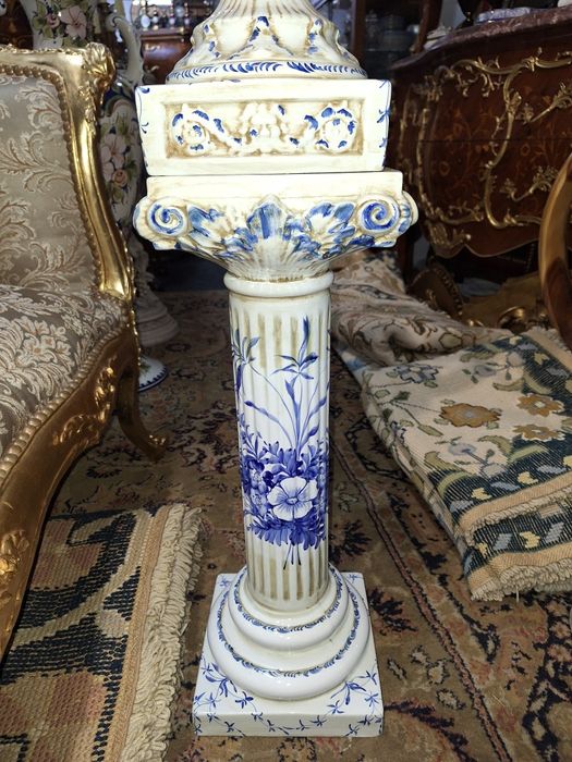 Par de jarroes c/colunas (Italianos)