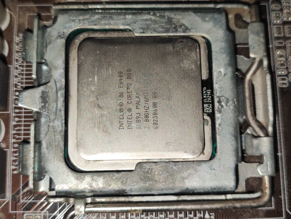 Материньська плата ASUS p5p41t le