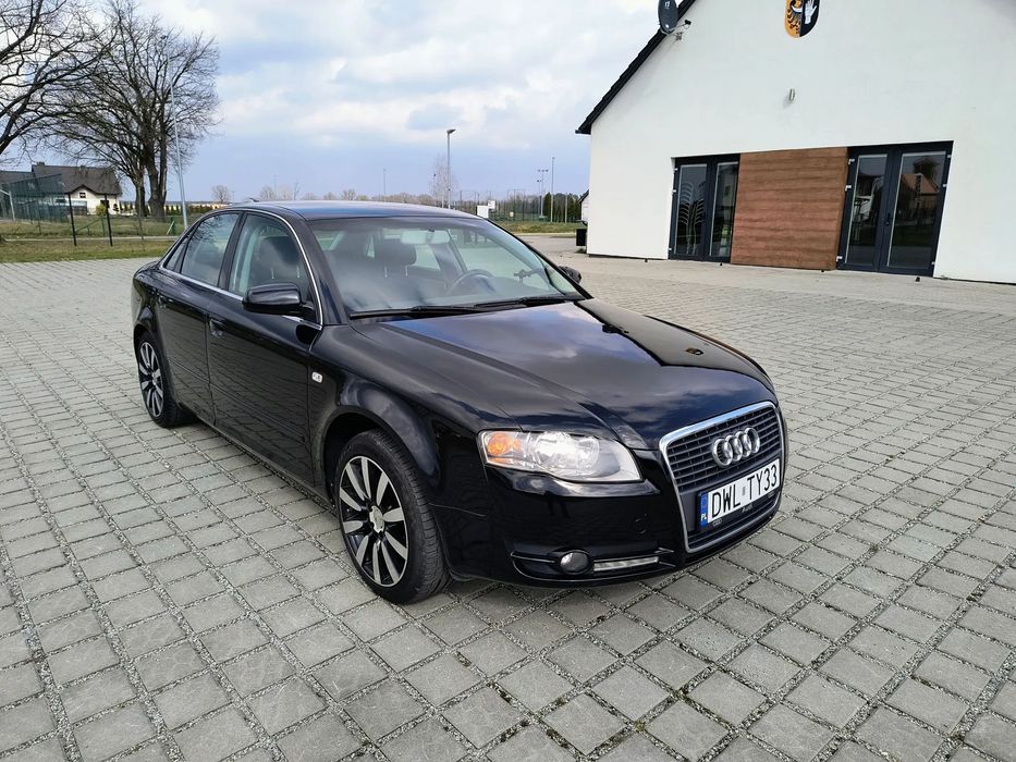 Audi A4 Limousine Audi A4 1.6 MPI + Gaz
