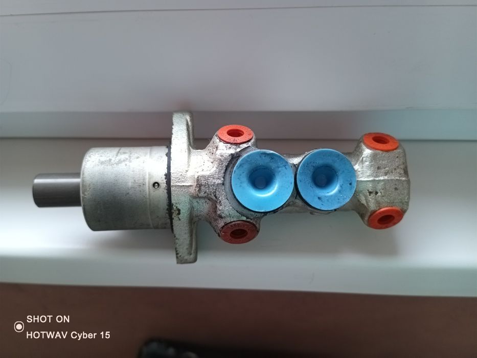 Главный цилиндр Citroen