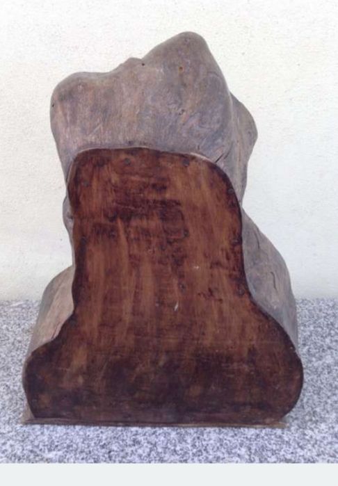 Escultura de madeira