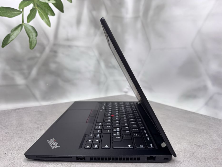 Ноутбук Lenovo ThinkPad T14 G1/Ryzen 5 Pro 4650U/6 ядер/16/256/14"/IPS