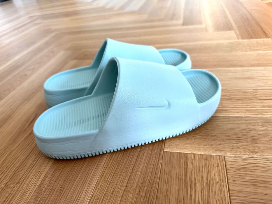 nowe, oryginalne klapki Nike Calm Slide Glacier Blue, roz 39
