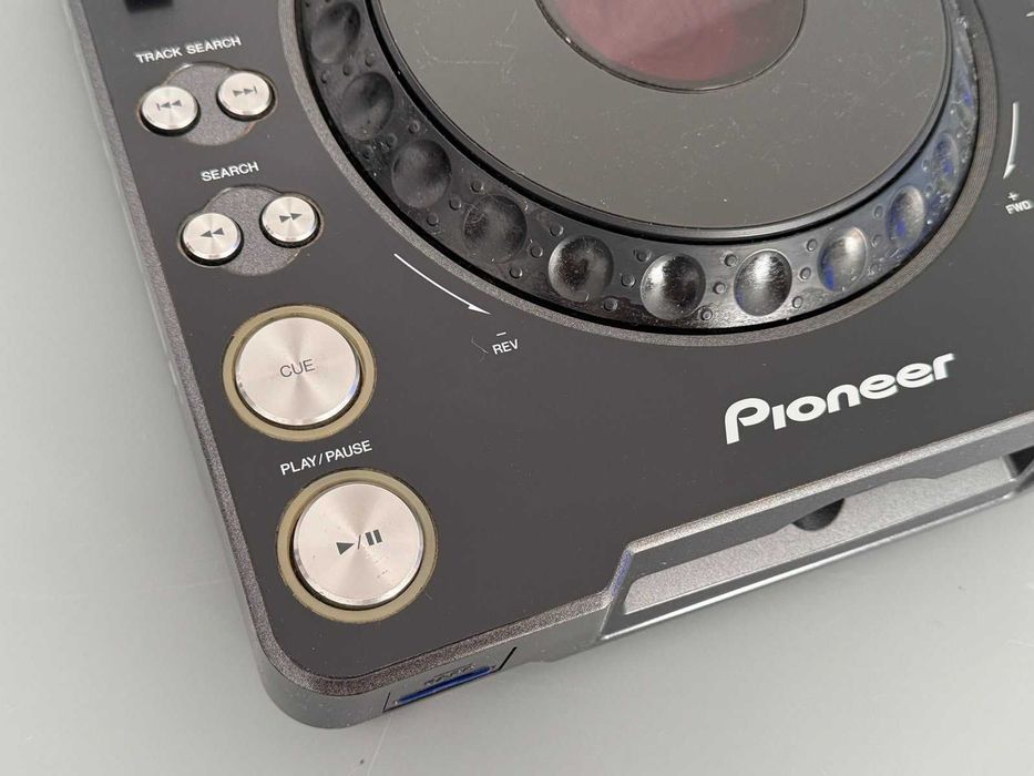 Mikser DJ-ski Odtwarzacz CD Pioneer CDJ-1000