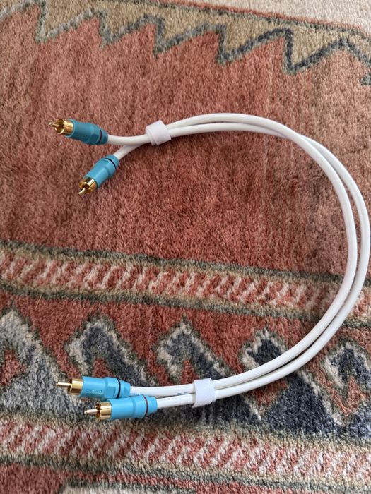 Kabel Chord Company C-line v2 (ARAY) - Interkonekt 2RCA 2xRCA  0.5m chinch Jak nowy