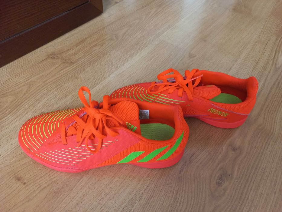chłopięce Adidasy PREDATOR  rozmiar 38