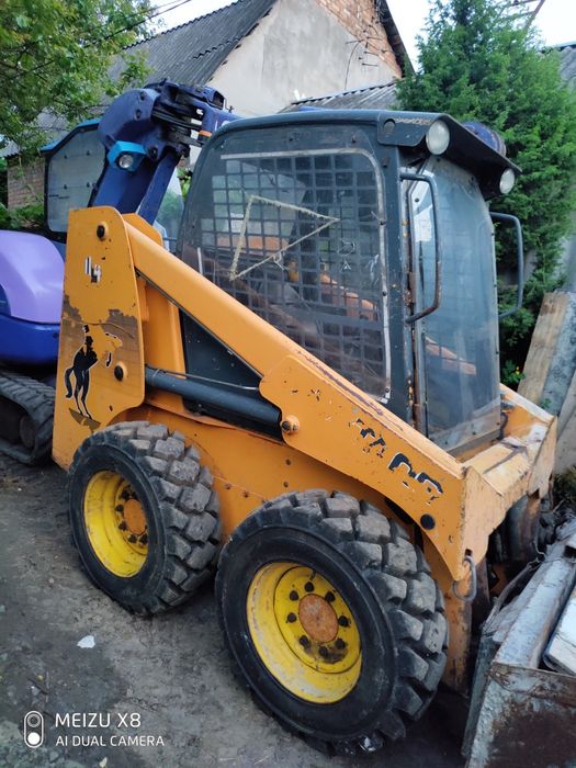 Продам мінінавантажувач Mustang 2044