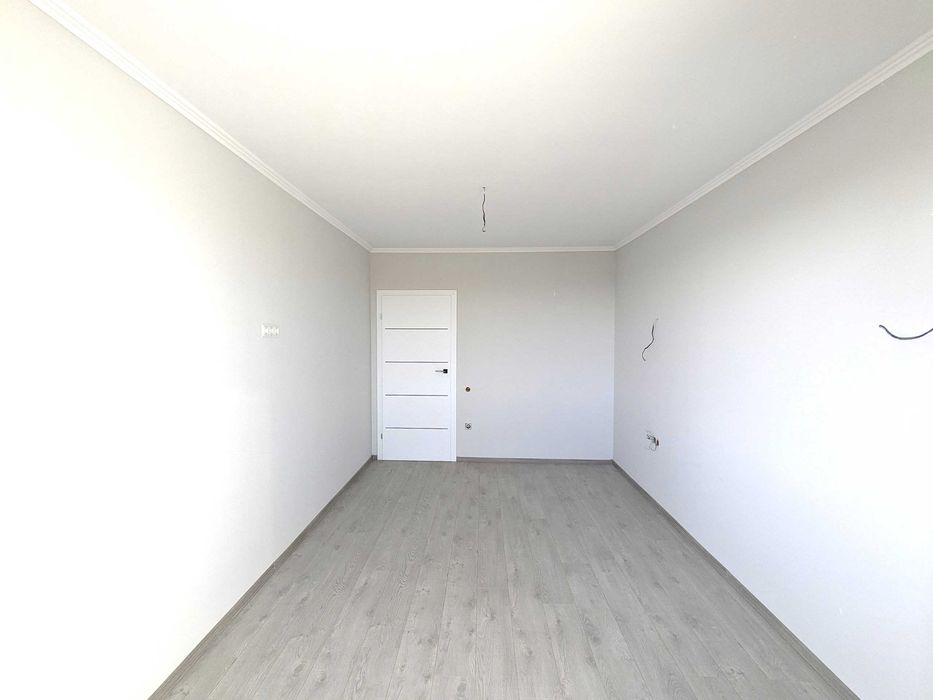 з РЕМОНТОМ по вул. Івасюка в ЖК Водограй