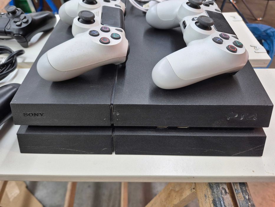 Sony PS4 konsola