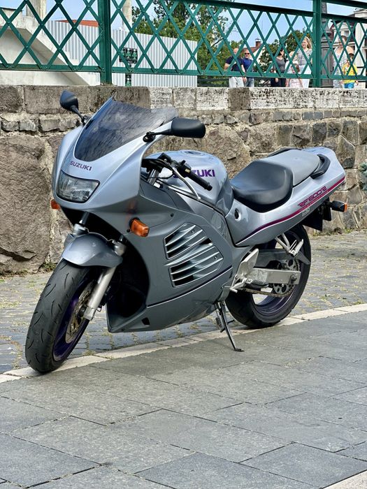 Suzuki RF600R пушка стан