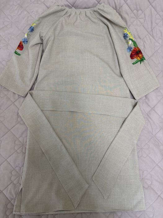 Вишите плаття для жінки