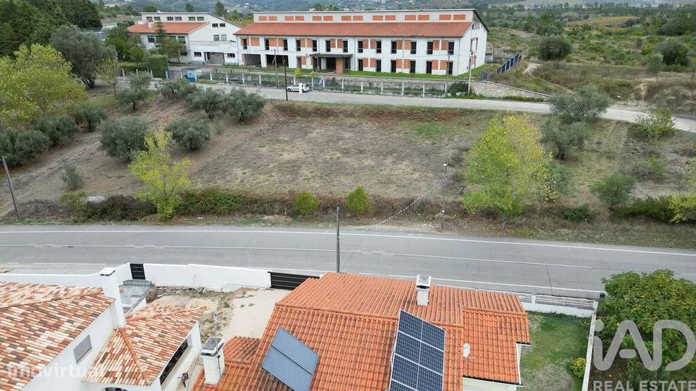Terreno para construção em Souselas e Botão