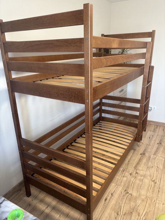 Ліжко двоярусне, деревʼяне
