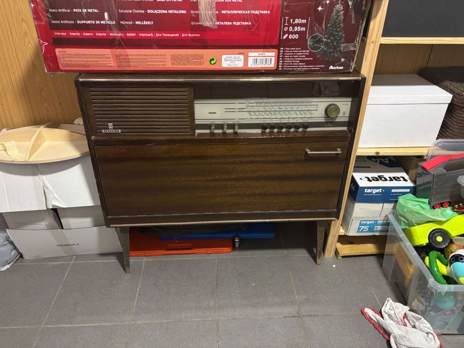 Móvel vintage rádio