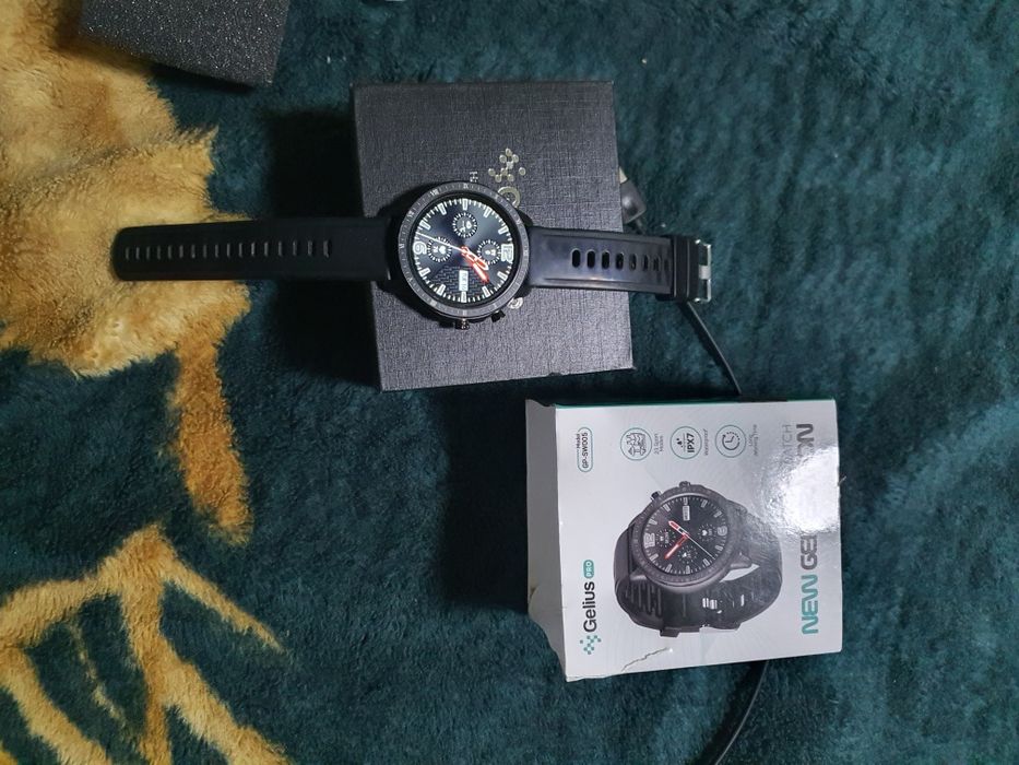 Чоловічий смарт годинник