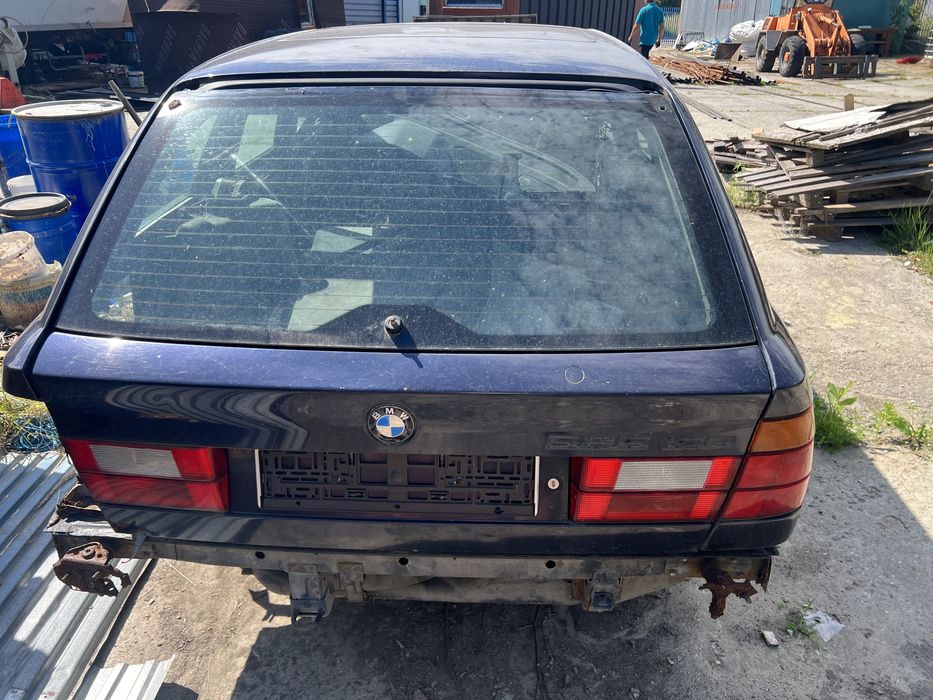 Klapa bagaznika Bmw e34 touring orientblau metallic