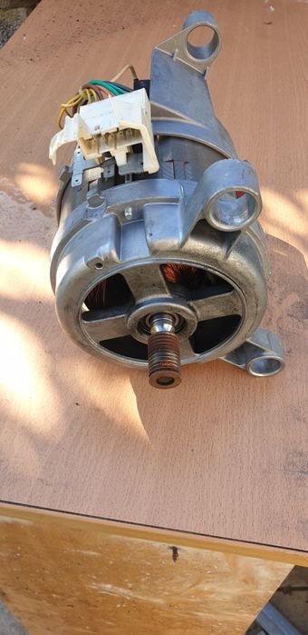 Motor para máquina de lavar roupa AEG
