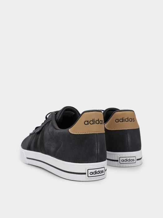 снікерси Adidas Daily 3.0 44 розмір