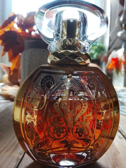 Perfumy
Odpowiednik -
Giorgio Armani Code Cashmere