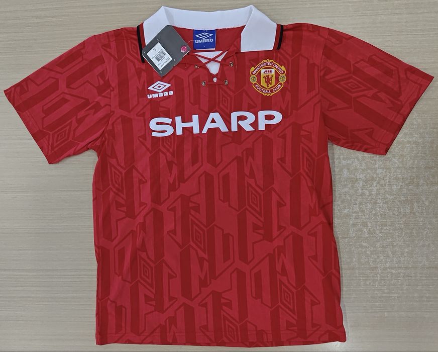 Camisola Retro Manchester United 1996 - Cantona 7 Edição Premier League