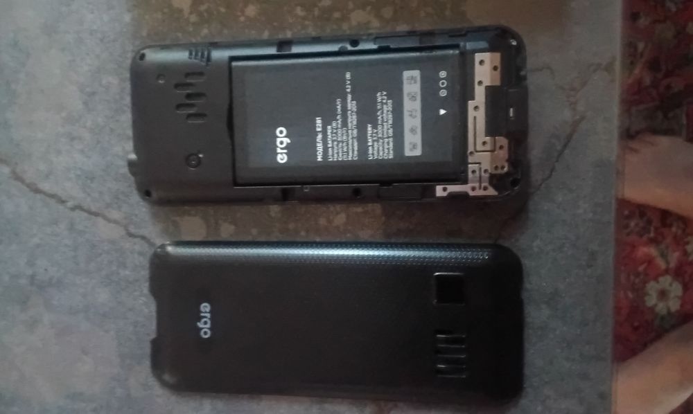 Продам мобільний телефон ergo E 281