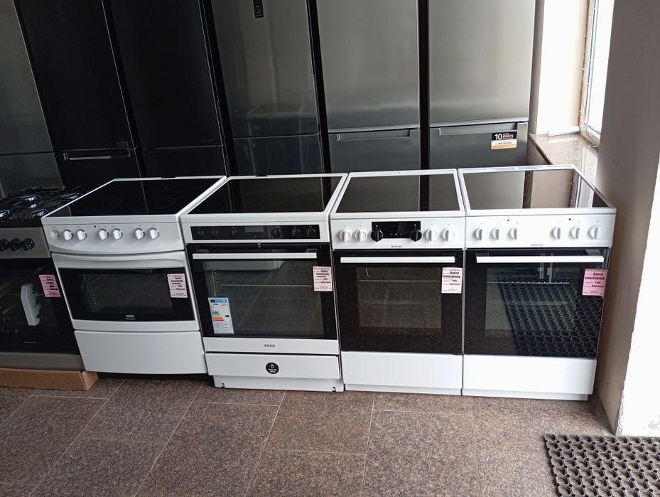 Плита электрическая Ширина 50 60см из Германии СОСТОЯНИЕ НОВОЙ